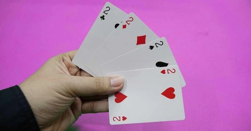 Tú lơ khơ là bài gì